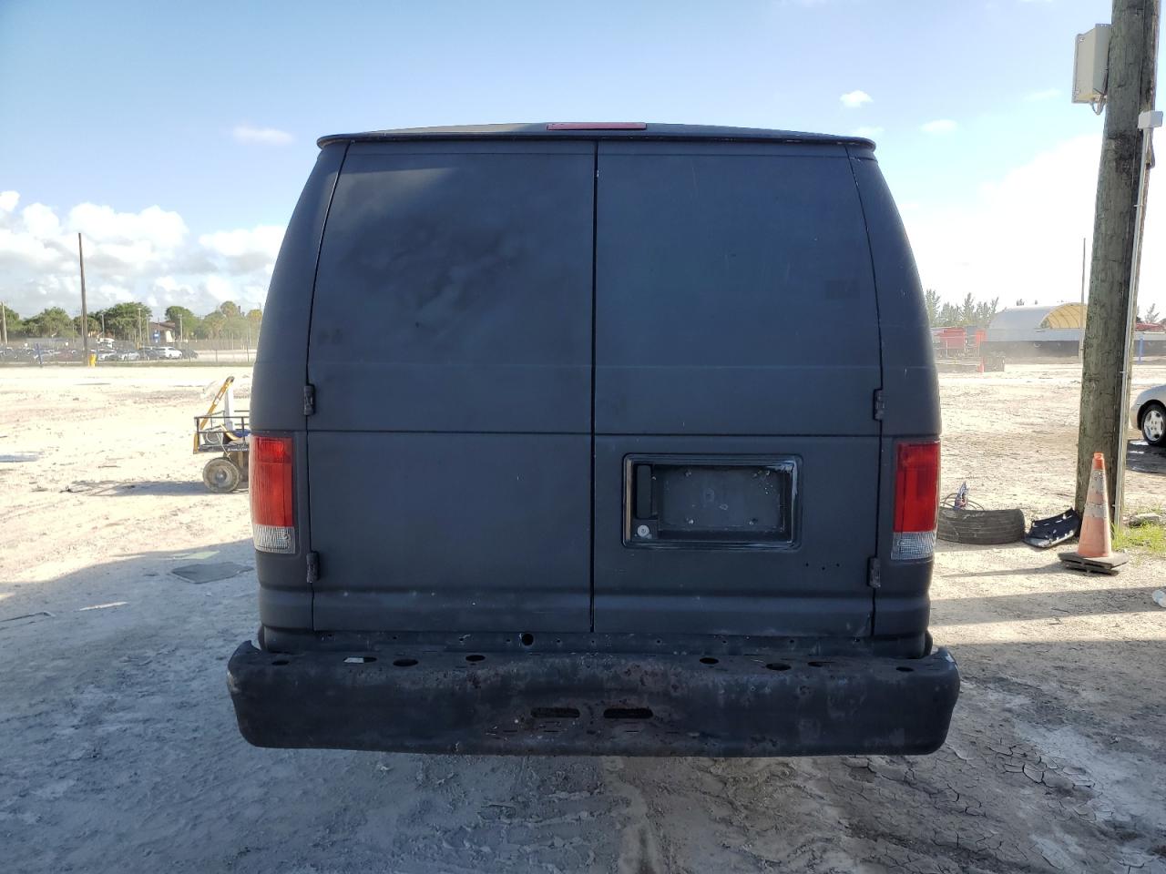 2012 Ford Econoline E350 Super Duty Van VIN: 1FTSS3EL2CDA31092 Lot: 63246374