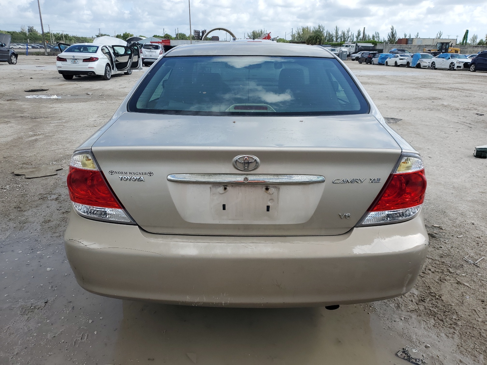 4T1BF30K75U619362 2005 Toyota Camry Le