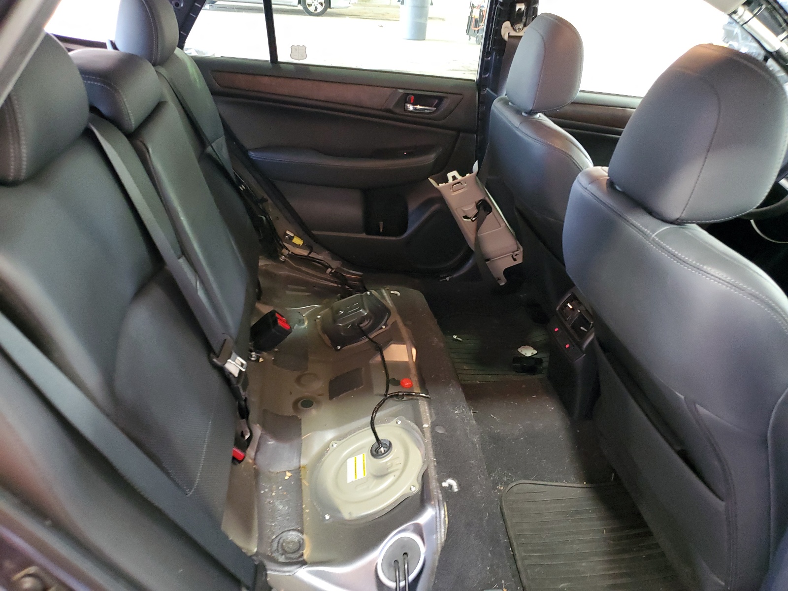 4S4BSAJC4F3282311 2015 Subaru Outback 2.5I Limited