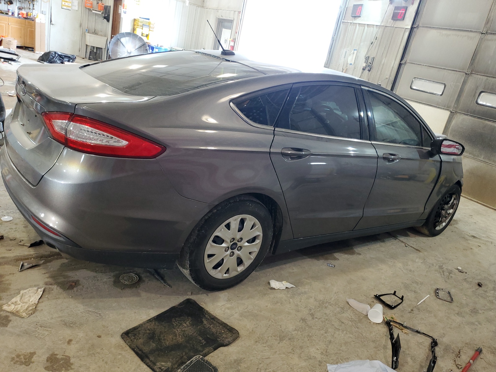 2013 Ford Fusion S vin: 3FA6P0G71DR296585