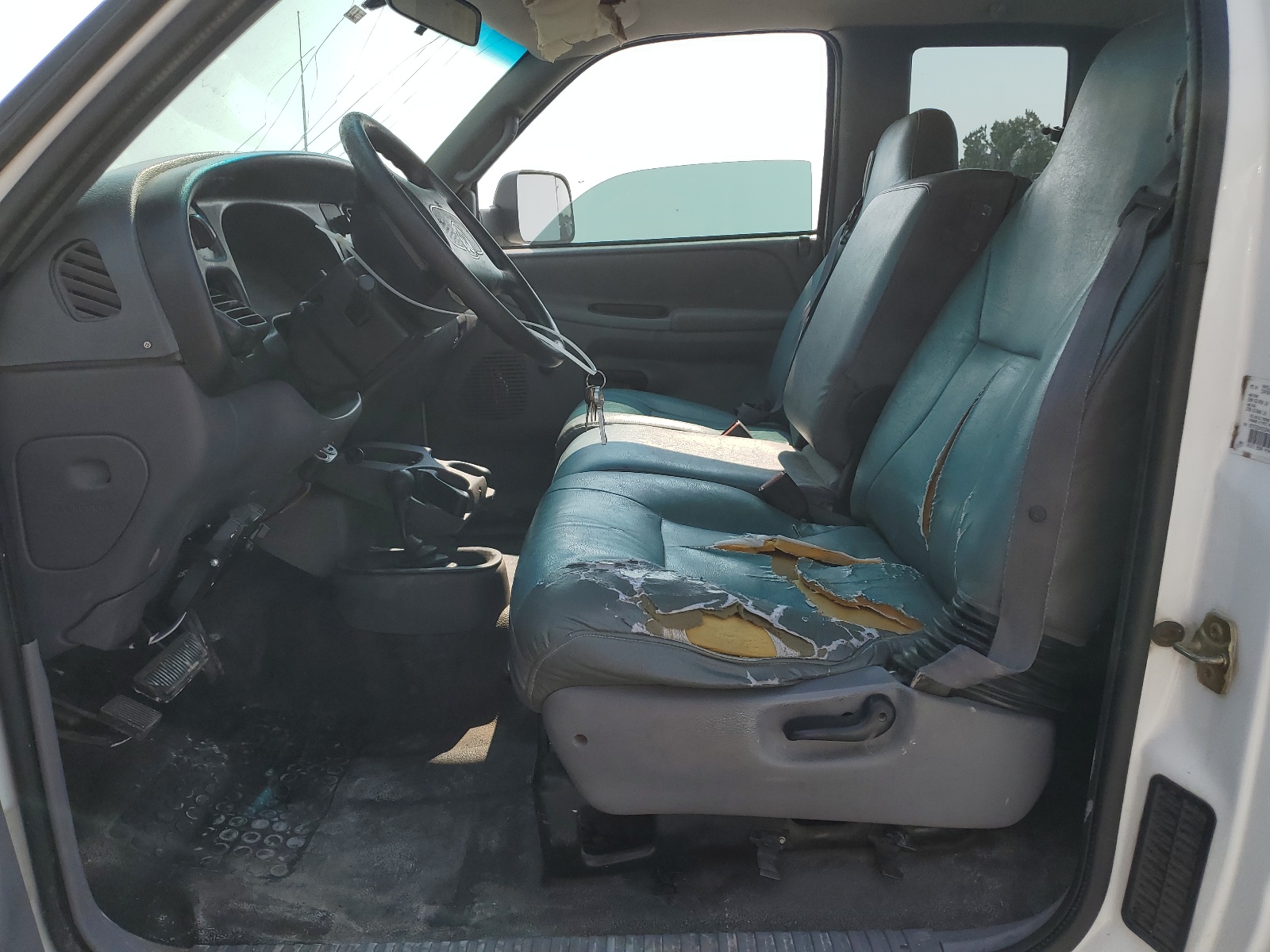 3B7KF22Z4XG122445 1999 Dodge Ram 2500