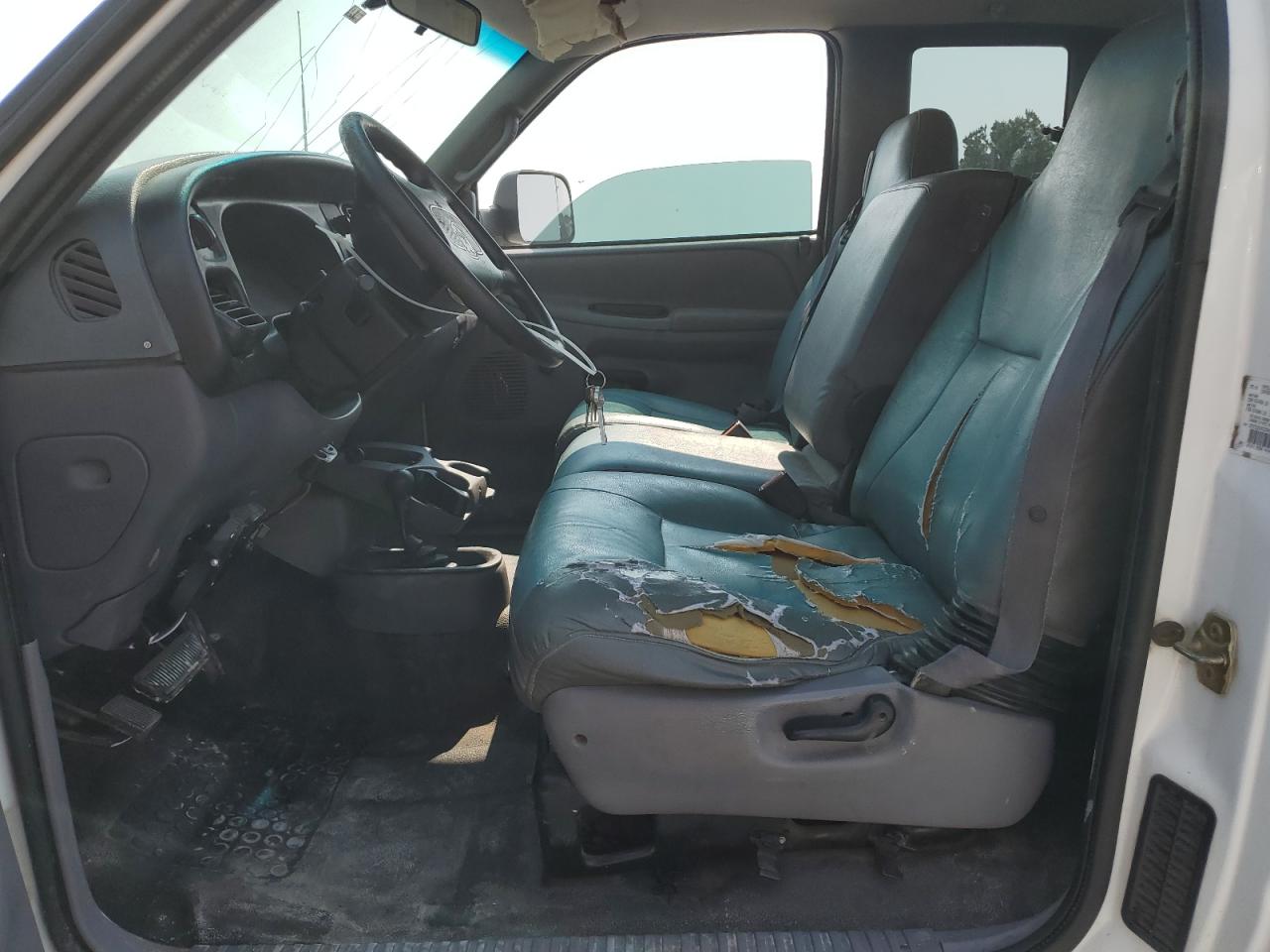 1999 Dodge Ram 2500 VIN: 3B7KF22Z4XG122445 Lot: 64230134