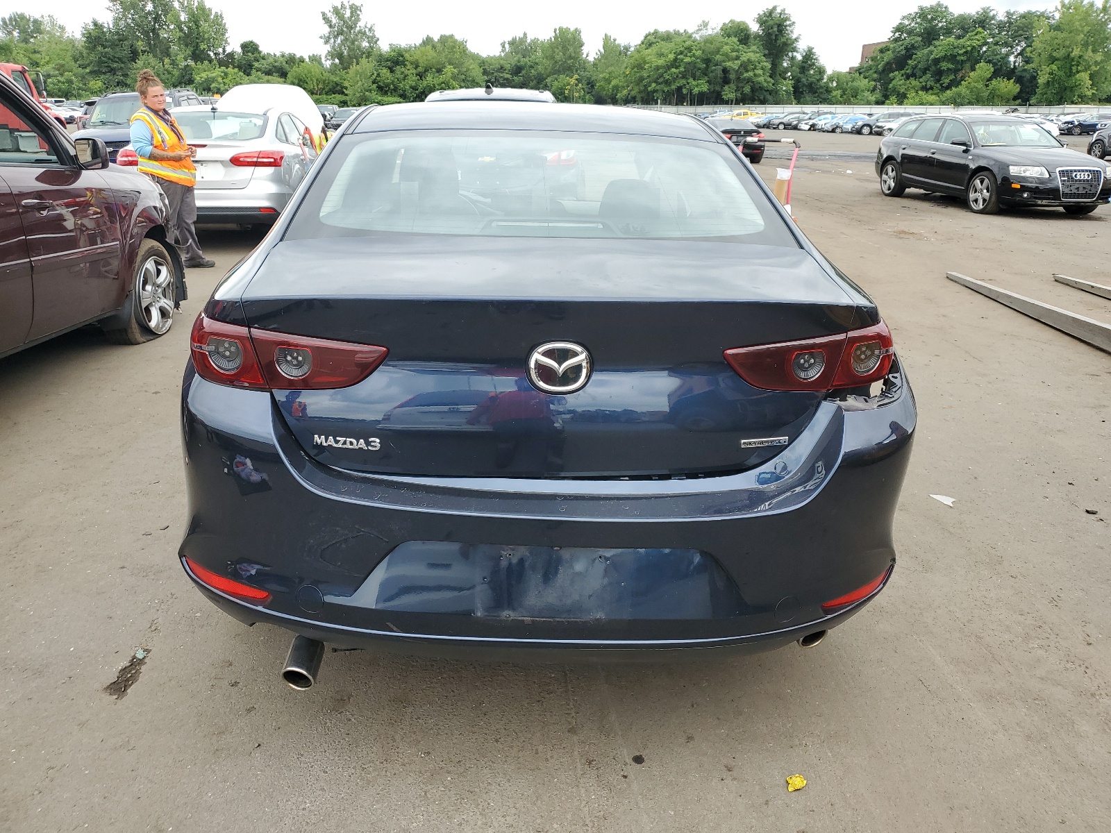 JM1BPAAL3M1315703 2021 Mazda 3