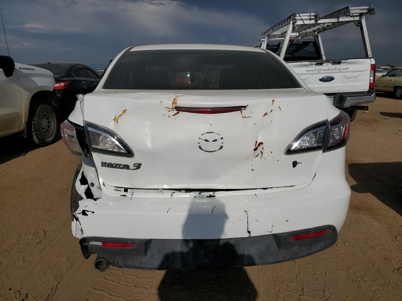 2011 Mazda 3 I VIN: JM1BL1VF6B1411886 Lot: 64042504