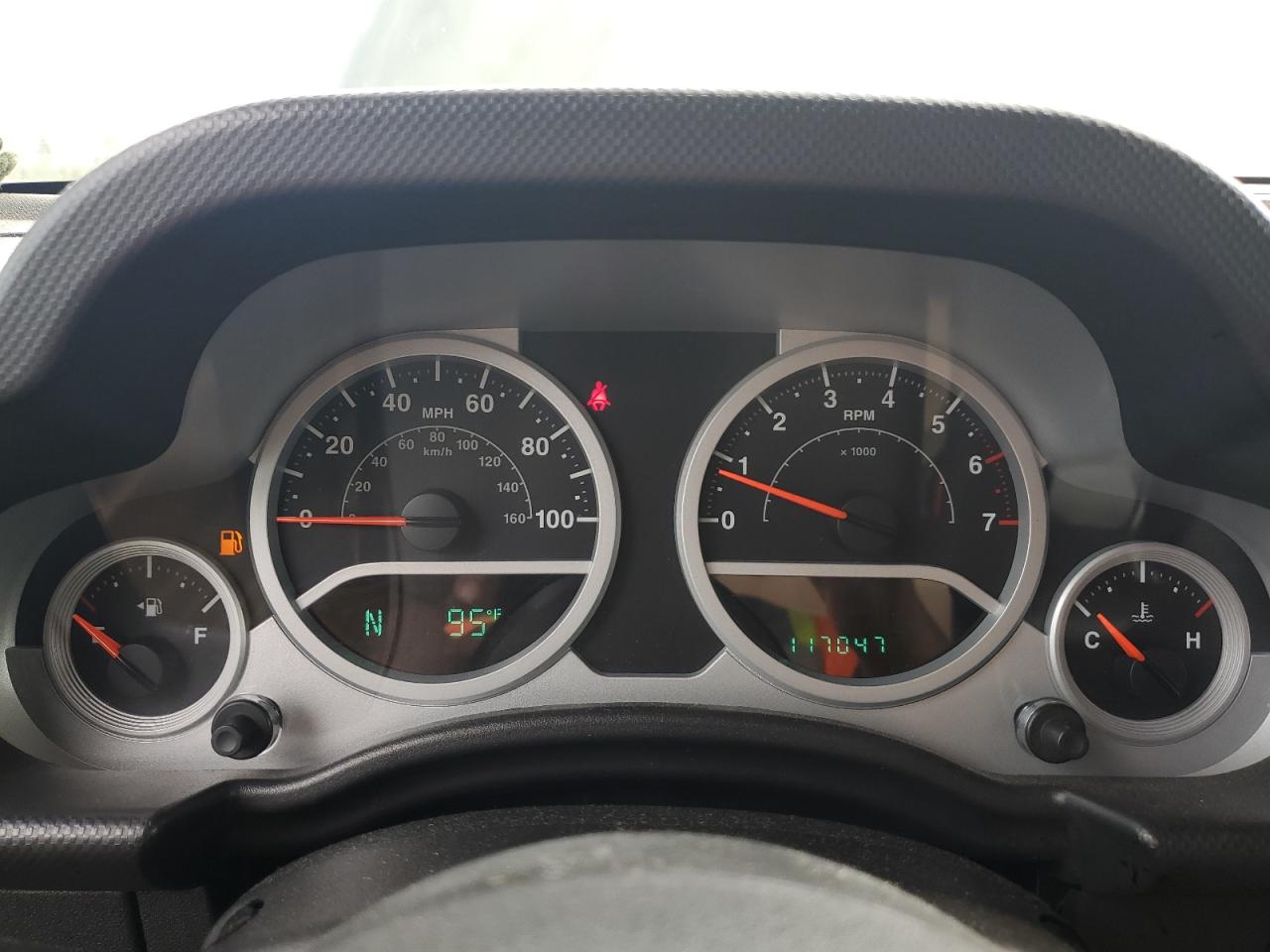 2008 Jeep Wrangler Unlimited Sahara VIN: 1J8GA59118L586358 Lot: 64089124