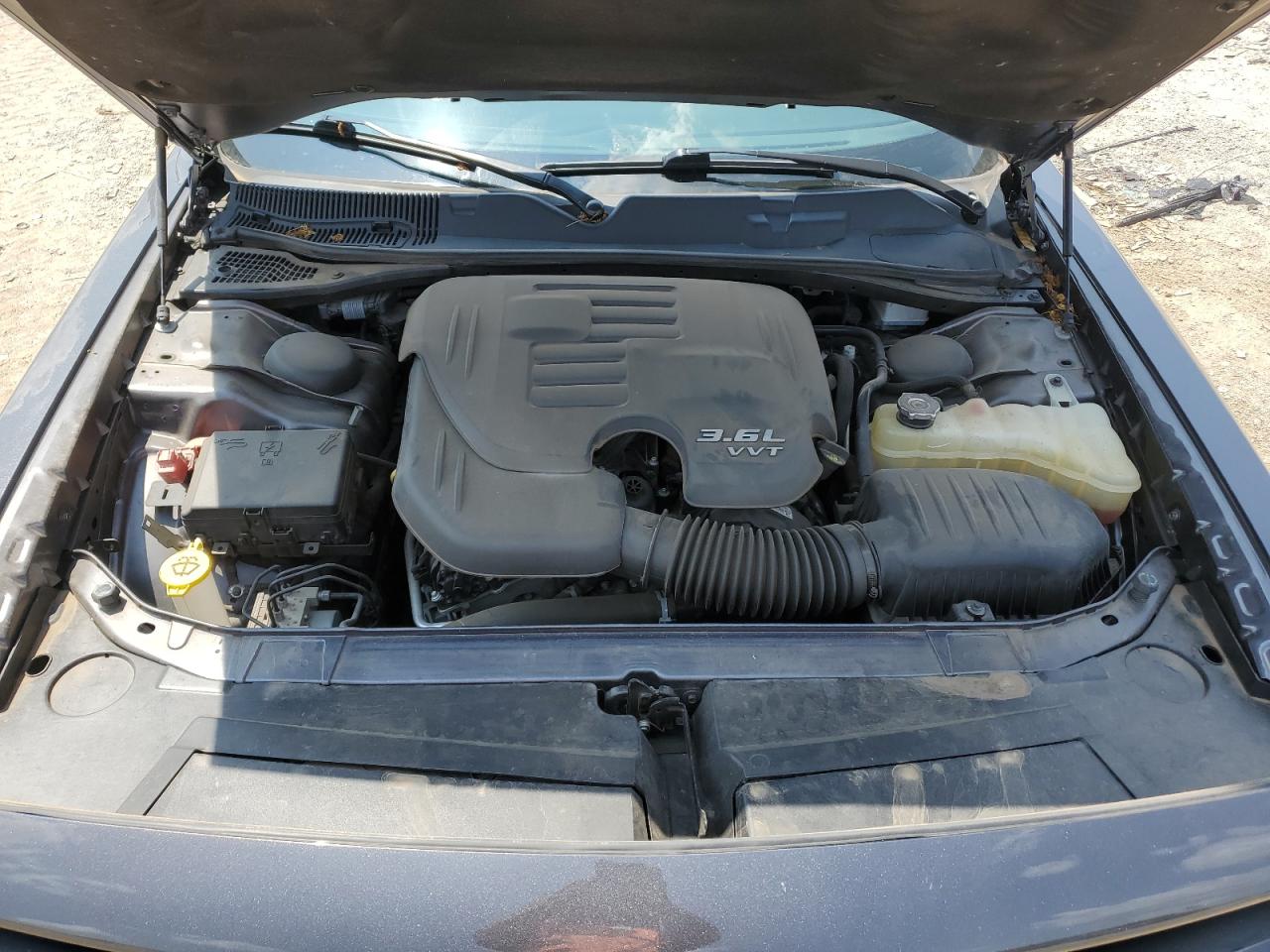 2018 Dodge Challenger Sxt VIN: 2C3CDZAG4JH305584 Lot: 64460424