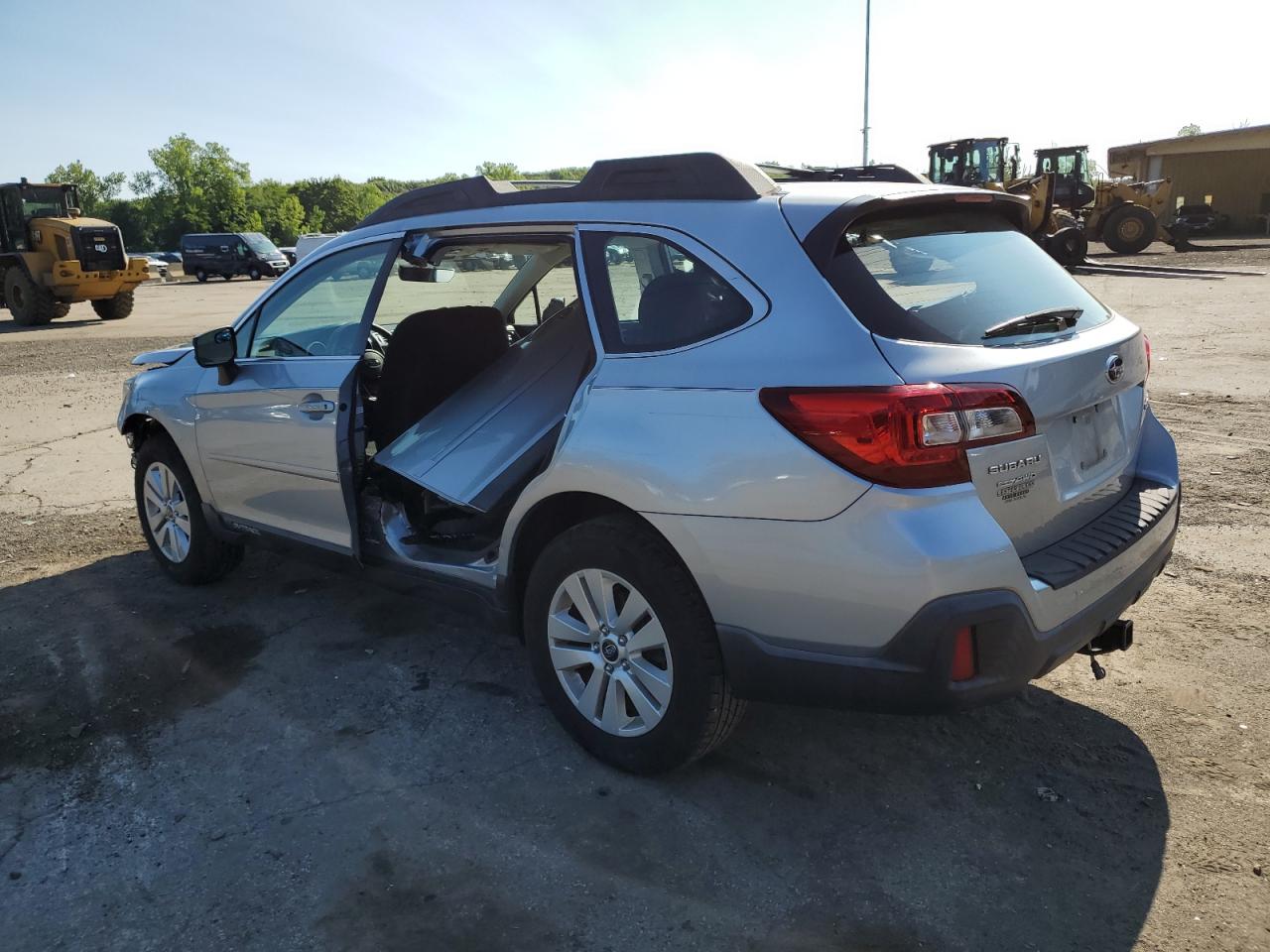 2018 Subaru Outback 2.5I VIN: 4S4BSAAC1J3273669 Lot: 64172174