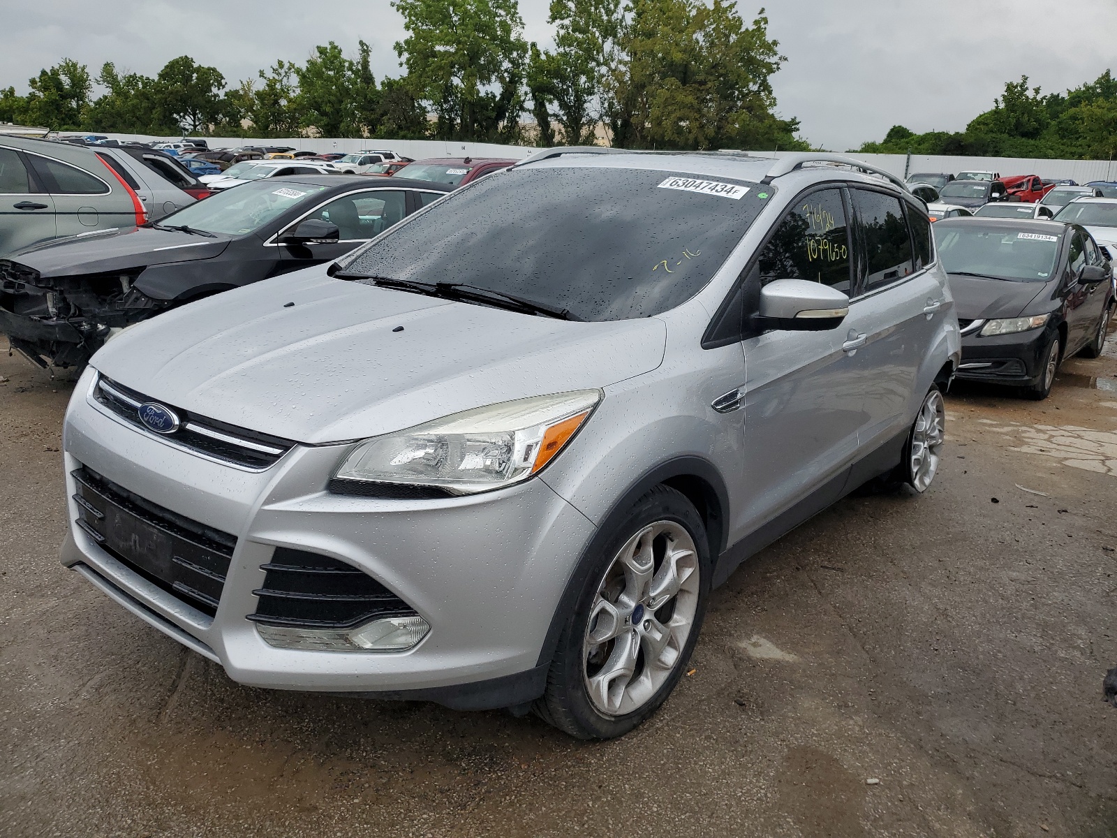 1FMCU0J97FUC10462 2015 Ford Escape Titanium