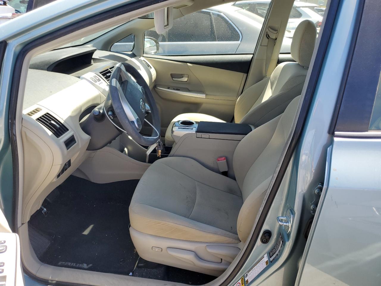 2013 Toyota Prius - Image 7