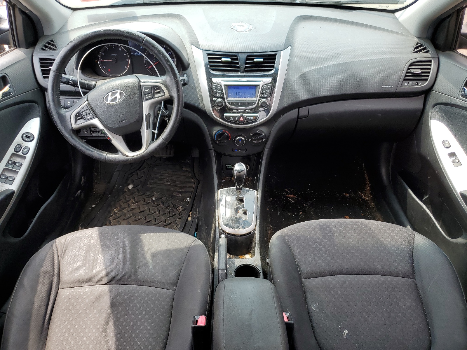 KMHCU5AE8DU075760 2013 Hyundai Accent Gls