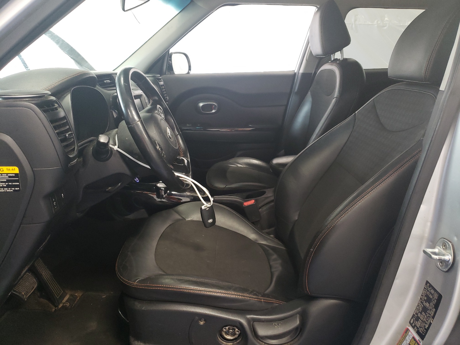 KNDJX3AA5J7506599 2018 Kia Soul !