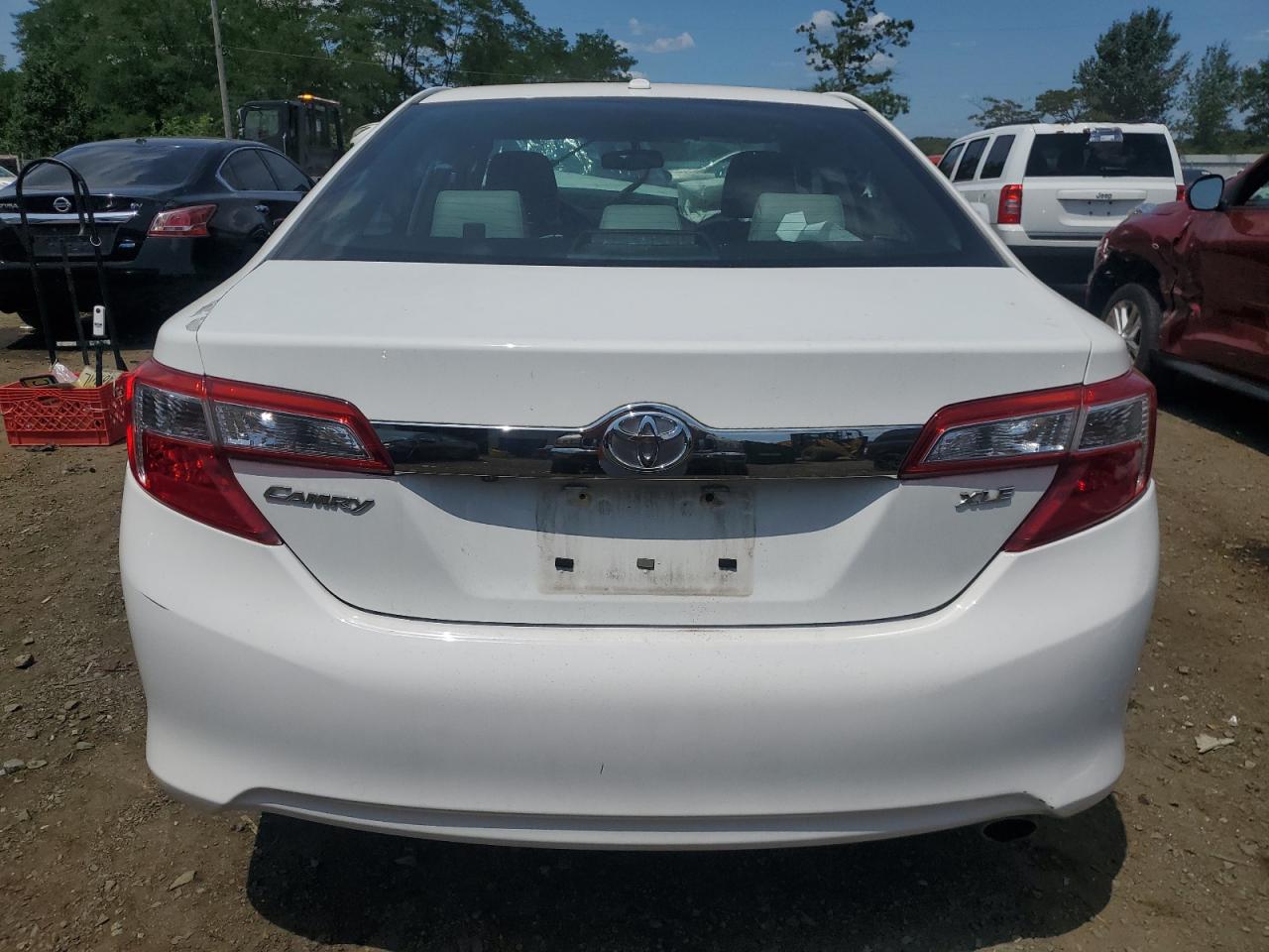 4T4BF1FK3ER388901 2014 Toyota Camry L