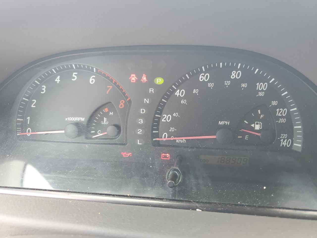 2003 Toyota Camry Le VIN: 4T1BF30K73U564635 Lot: 61233274