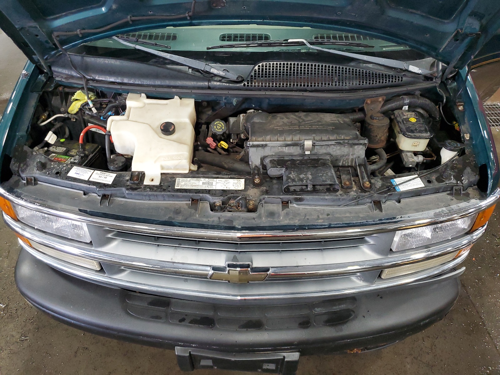 1GBFG15M0Y1201737 2000 Chevrolet Express G1500