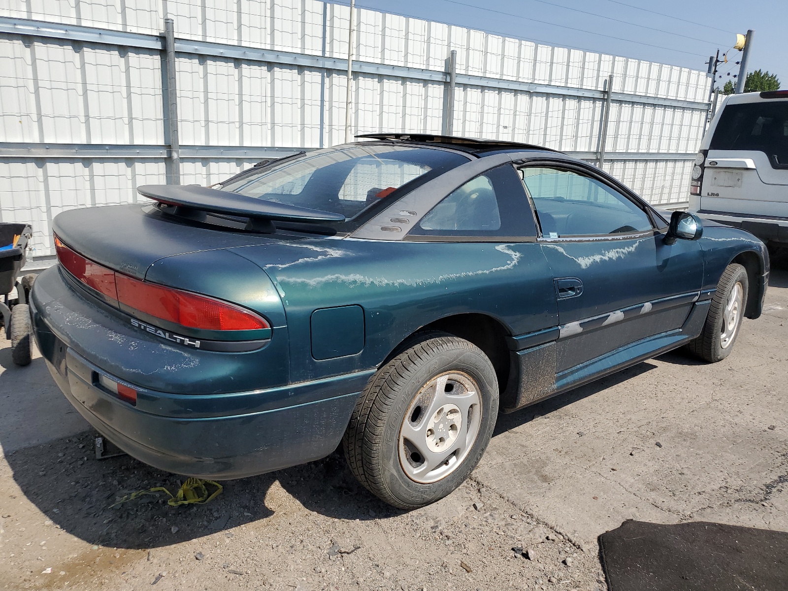 JB3AM44H3RY041741 1994 Dodge Stealth