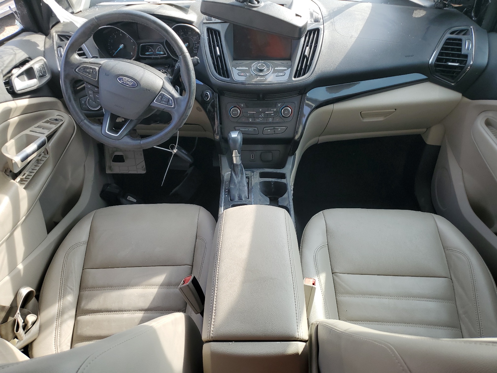 1FMCU0JD4HUD72525 2017 Ford Escape Titanium