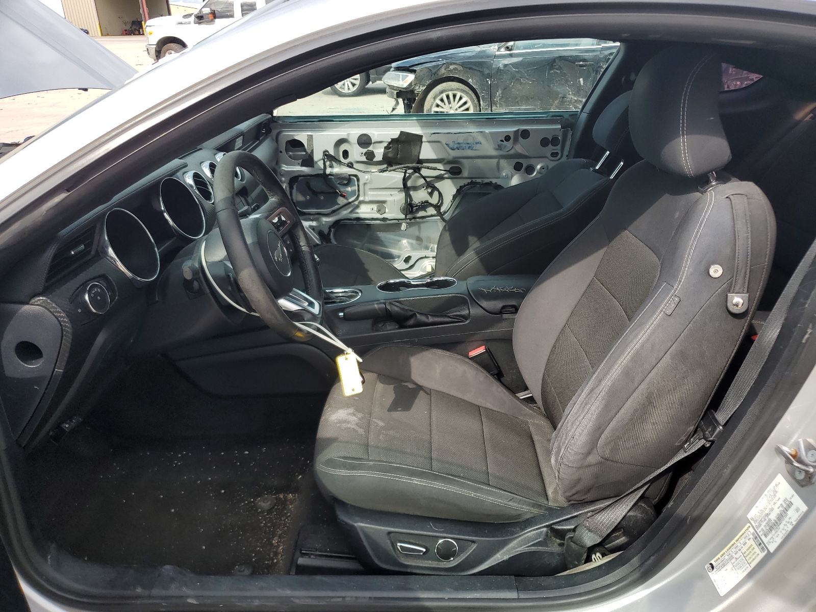 1FA6P8AMXF5372341 2015 Ford Mustang