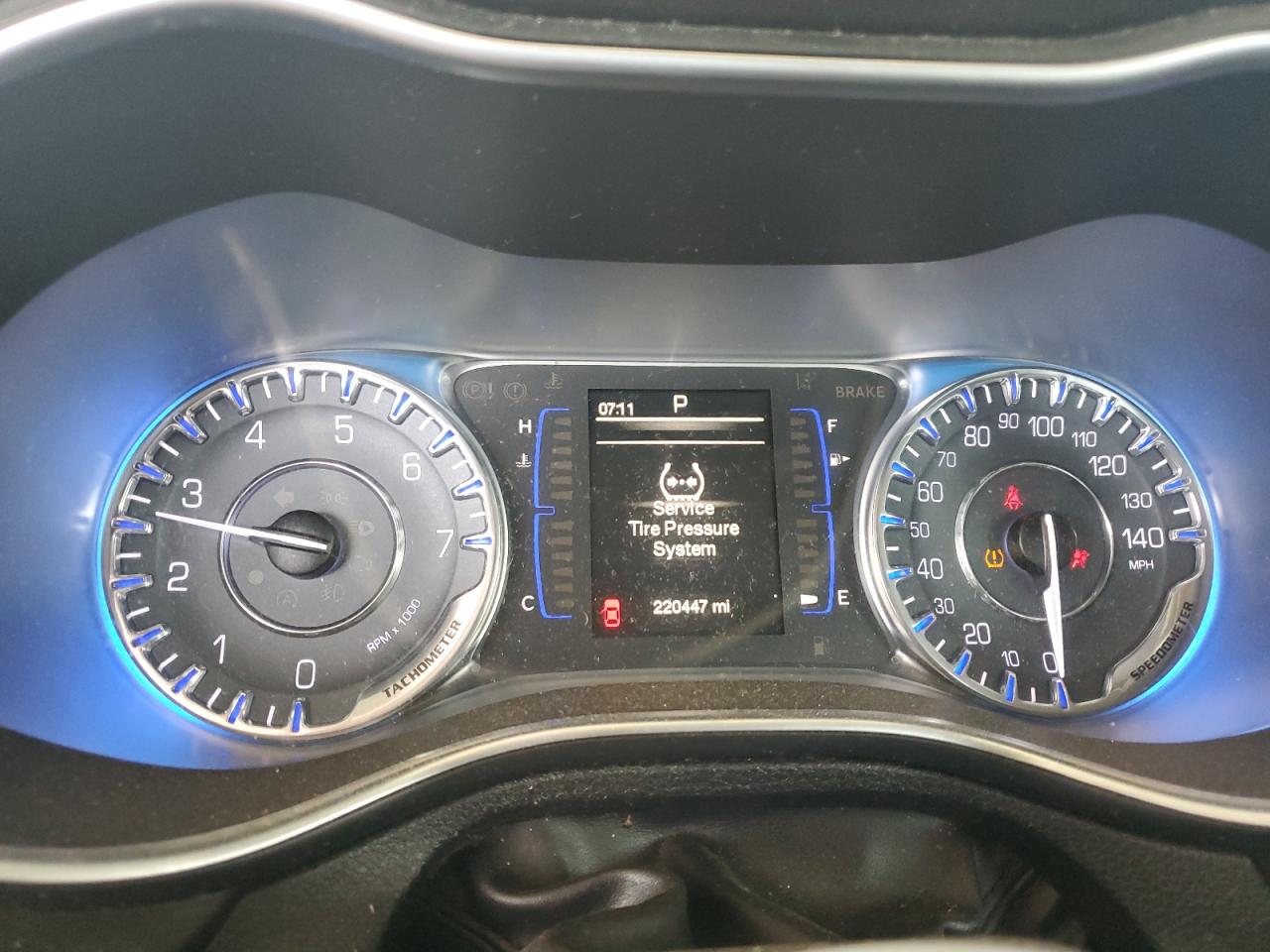 2015 Chrysler 200 Limited VIN: 1C3CCCAB6FN631552 Lot: 63227154