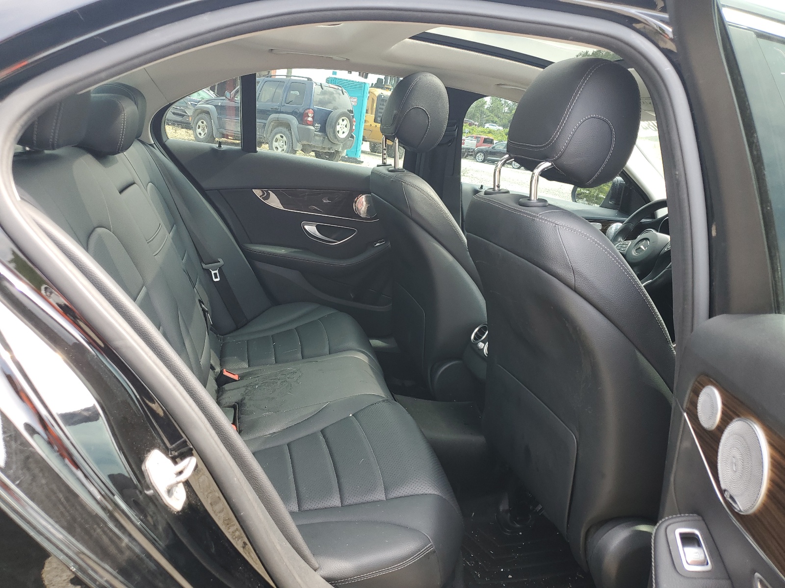 WDDWF4KB4JR346120 2018 Mercedes-Benz C 300 4Matic