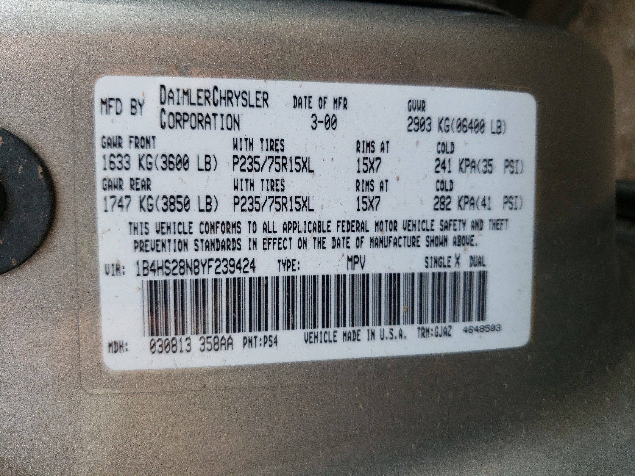 1B4HS28N8YF239424 2000 Dodge Durango