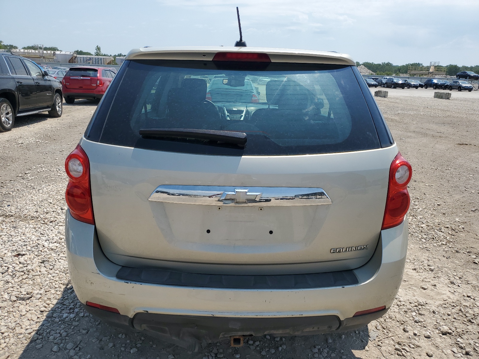 1GNALAEKXFZ109573 2015 Chevrolet Equinox Ls