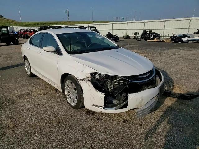 2015 Chrysler 200 Limited VIN: 1C3CCCAB4FN620193 Lot: 64289824