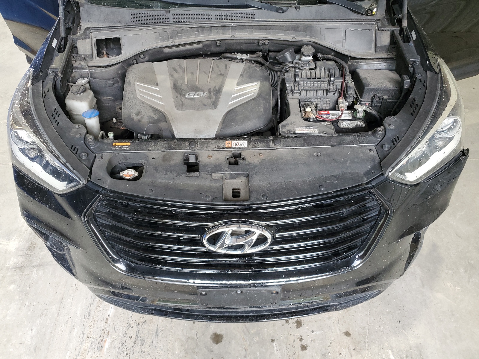 2017 Hyundai Santa Fe Se vin: KM8SNDHF1HU172435