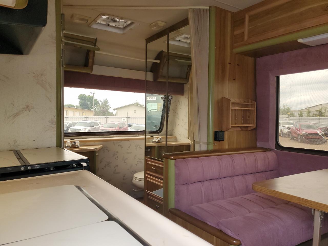 1991 Ford Econoline E350 Cutaway Van VIN: 1FDKE30G9MHB06815 Lot: 63838474