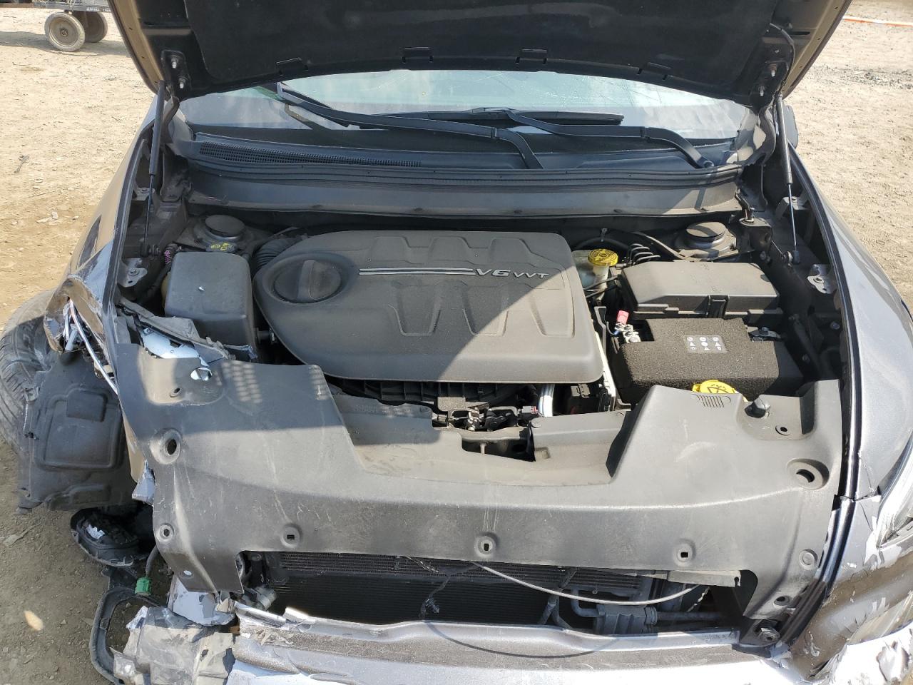 2016 Jeep Cherokee Latitude VIN: 1C4PJMCS1GW213532 Lot: 62532884