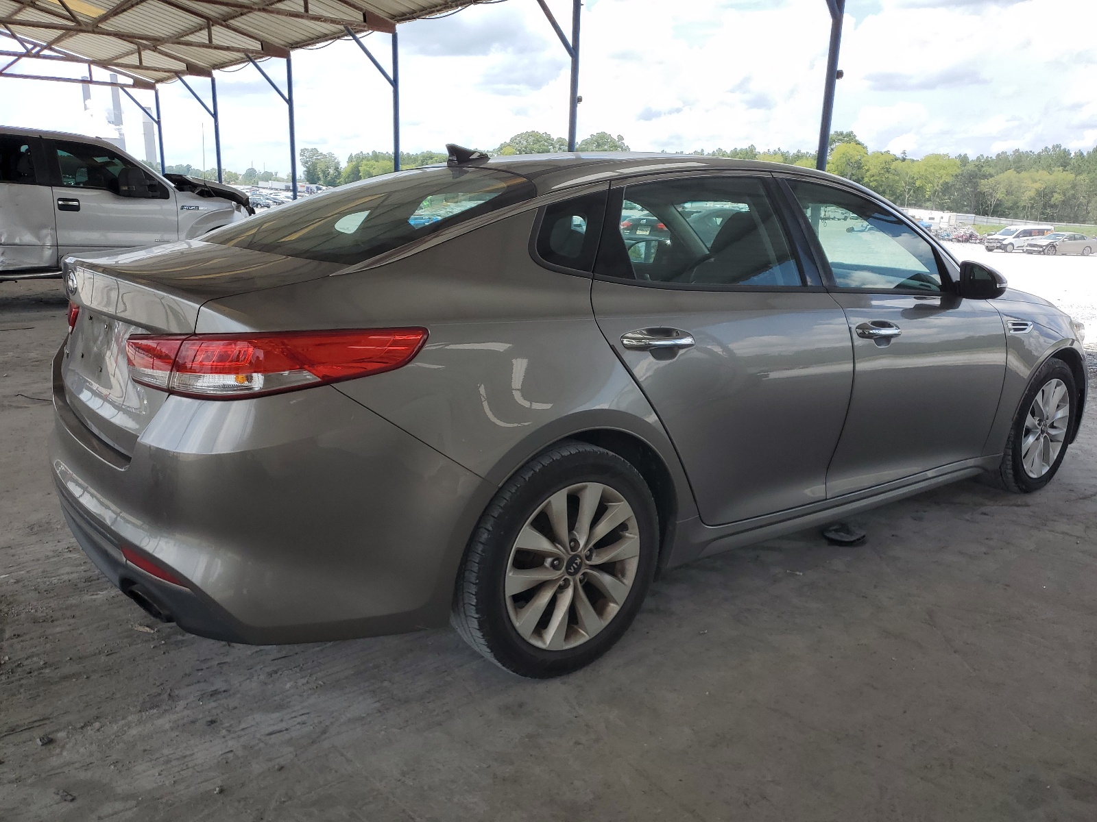 2016 Kia Optima Ex vin: 5XXGU4L30GG030740