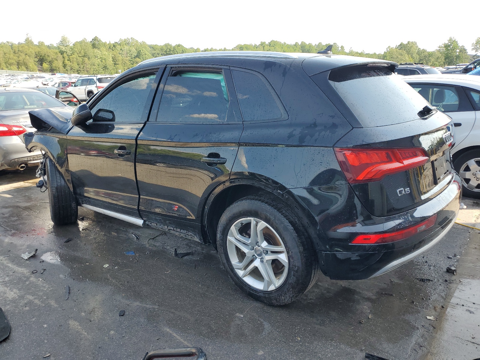 2018 Audi Q5 Premium vin: WA1ANAFY0J2175129