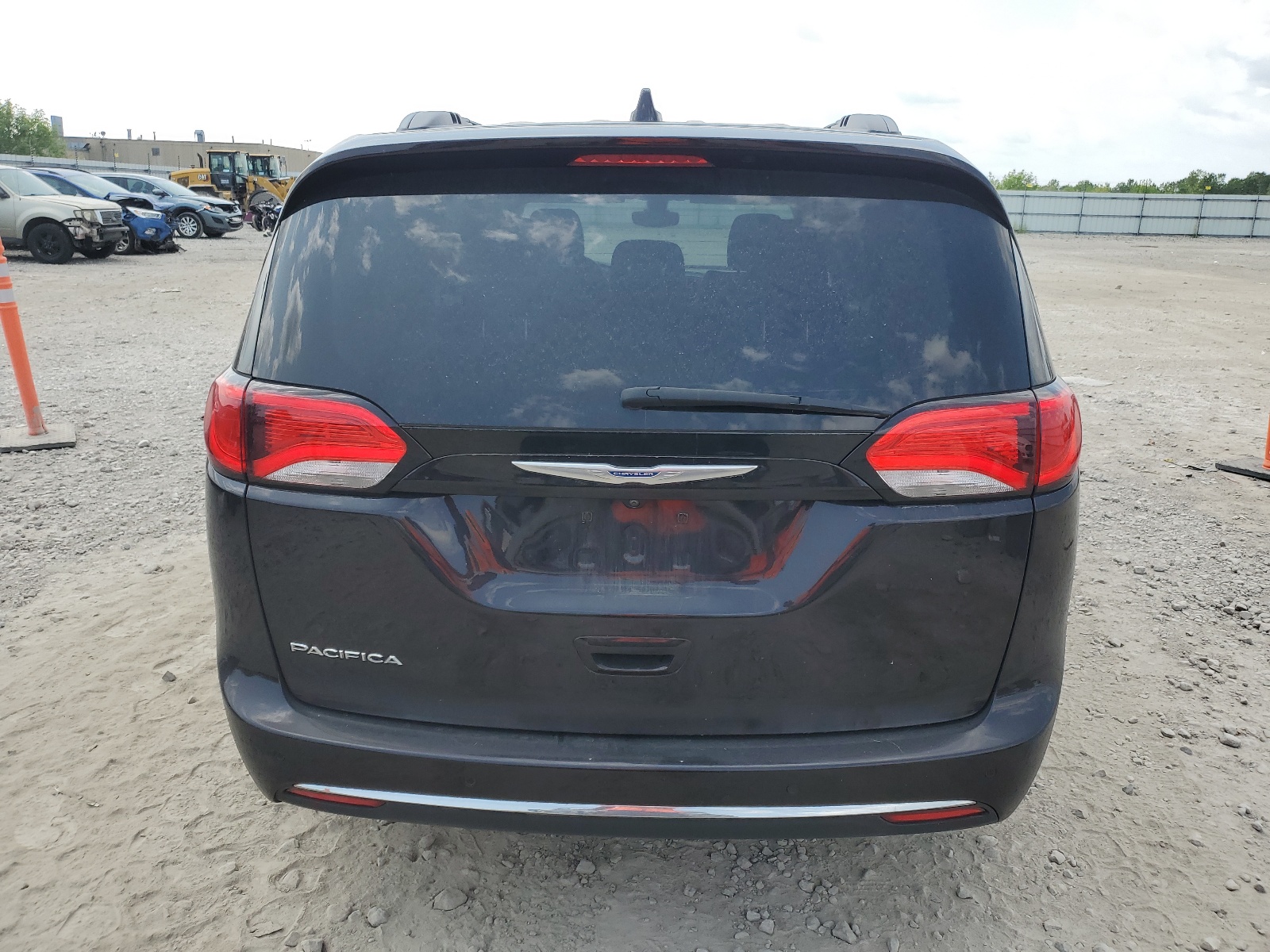 2C4RC1BG9HR525865 2017 Chrysler Pacifica Touring L