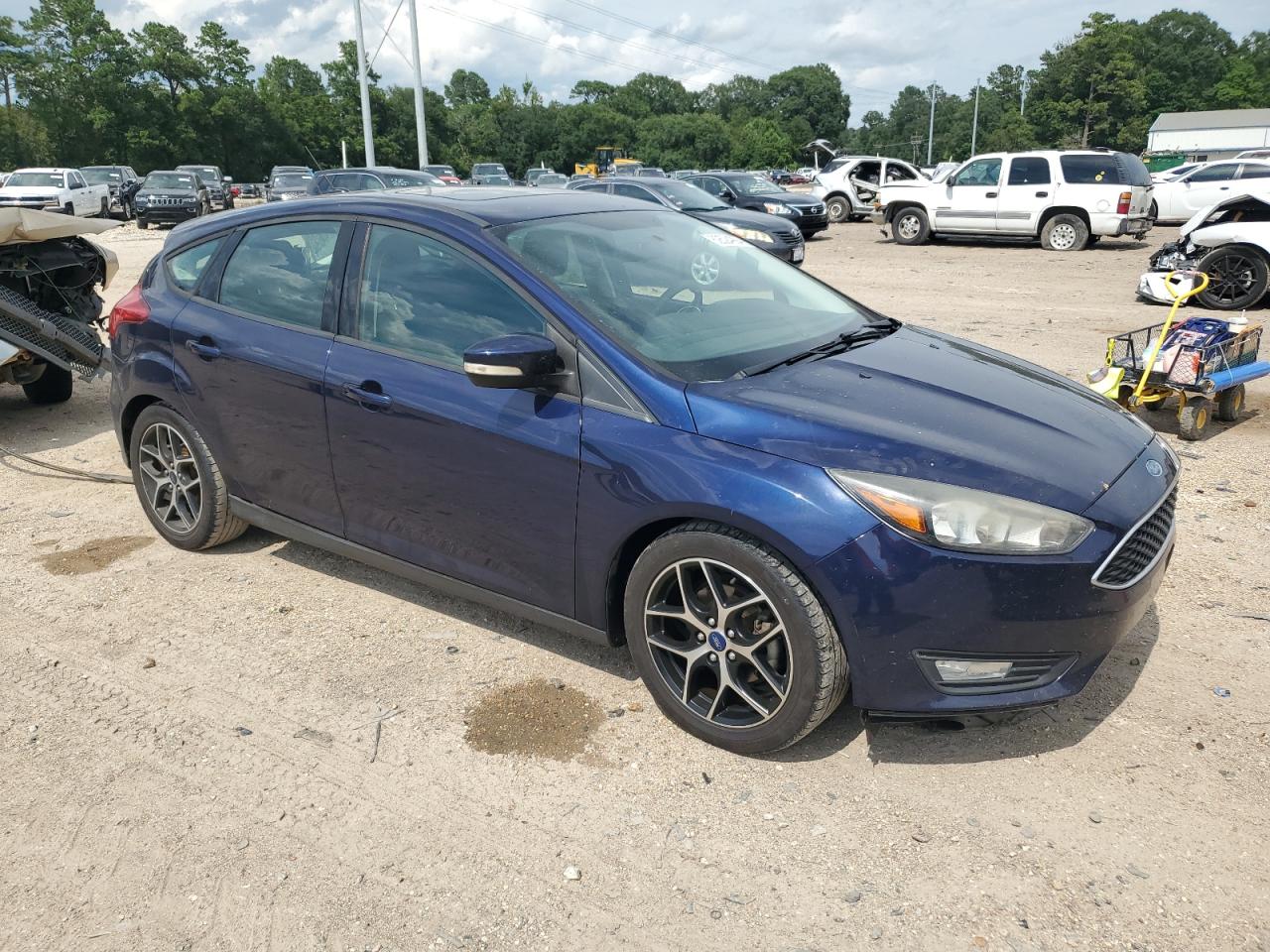 2017 Ford Focus Sel VIN: 1FADP3M2XHL262540 Lot: 62524994