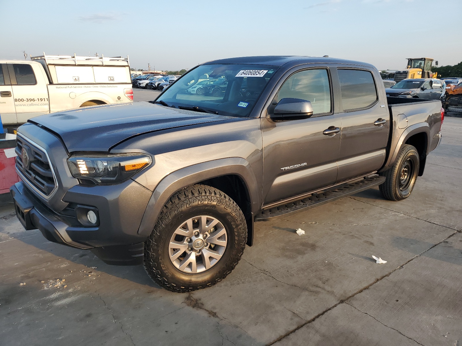 2019 Toyota Tacoma Double Cab vin: 5TFAZ5CN7KX084004