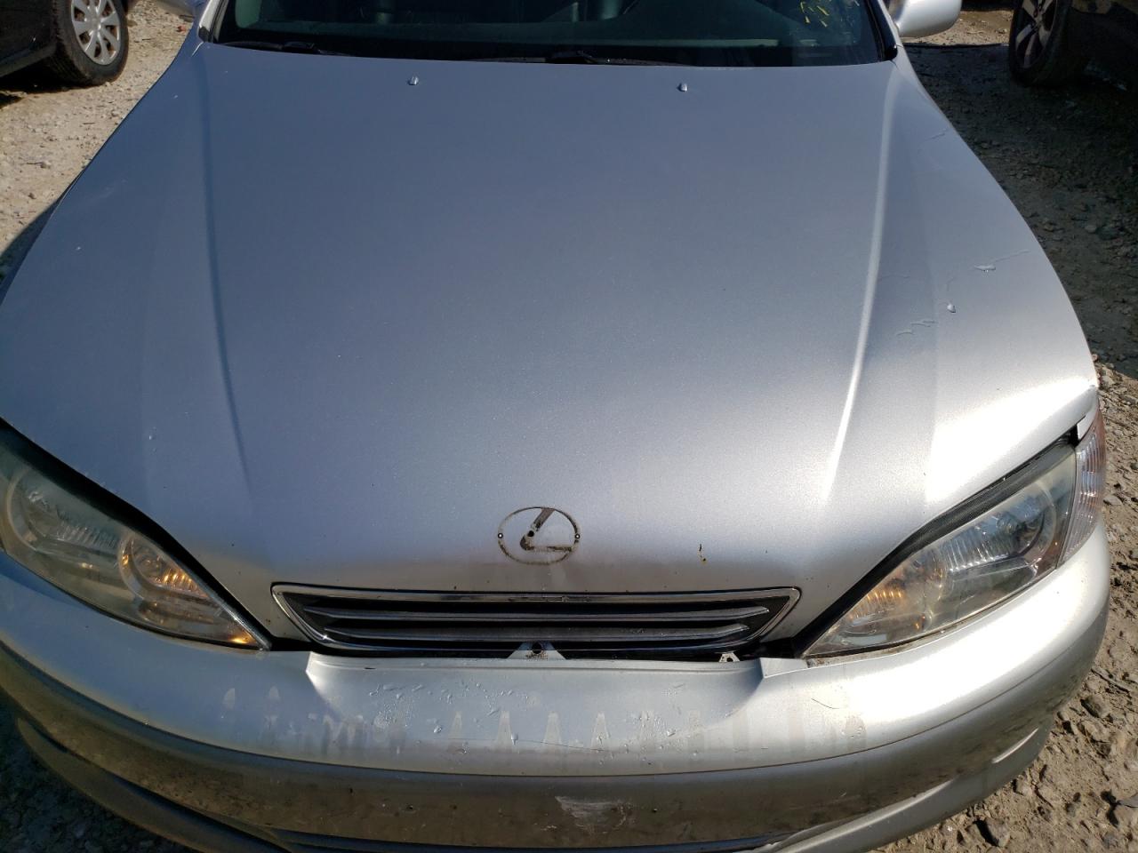 2000 Lexus Es 300 VIN: JT8BF28G1Y0256128 Lot: 62694524