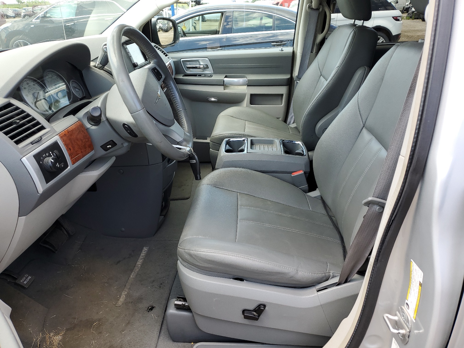 2A8HR54P58R728727 2008 Chrysler Town & Country Touring