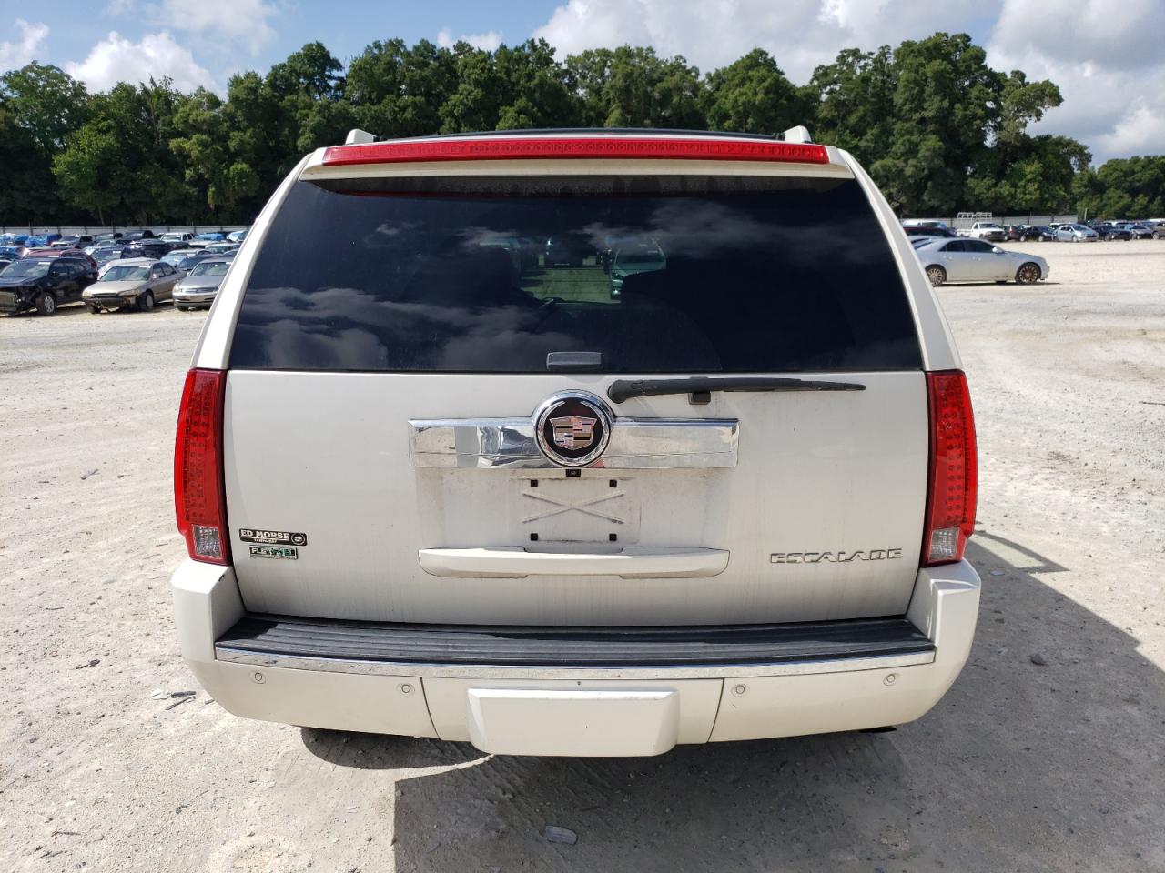 1GYS3AEF3BR252725 2011 Cadillac Escalade