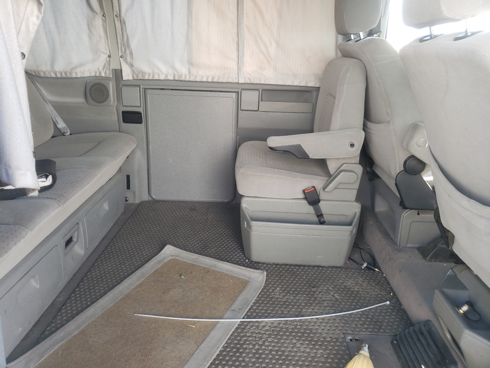 WV2NB47052H027942 2002 Volkswagen Eurovan Mv