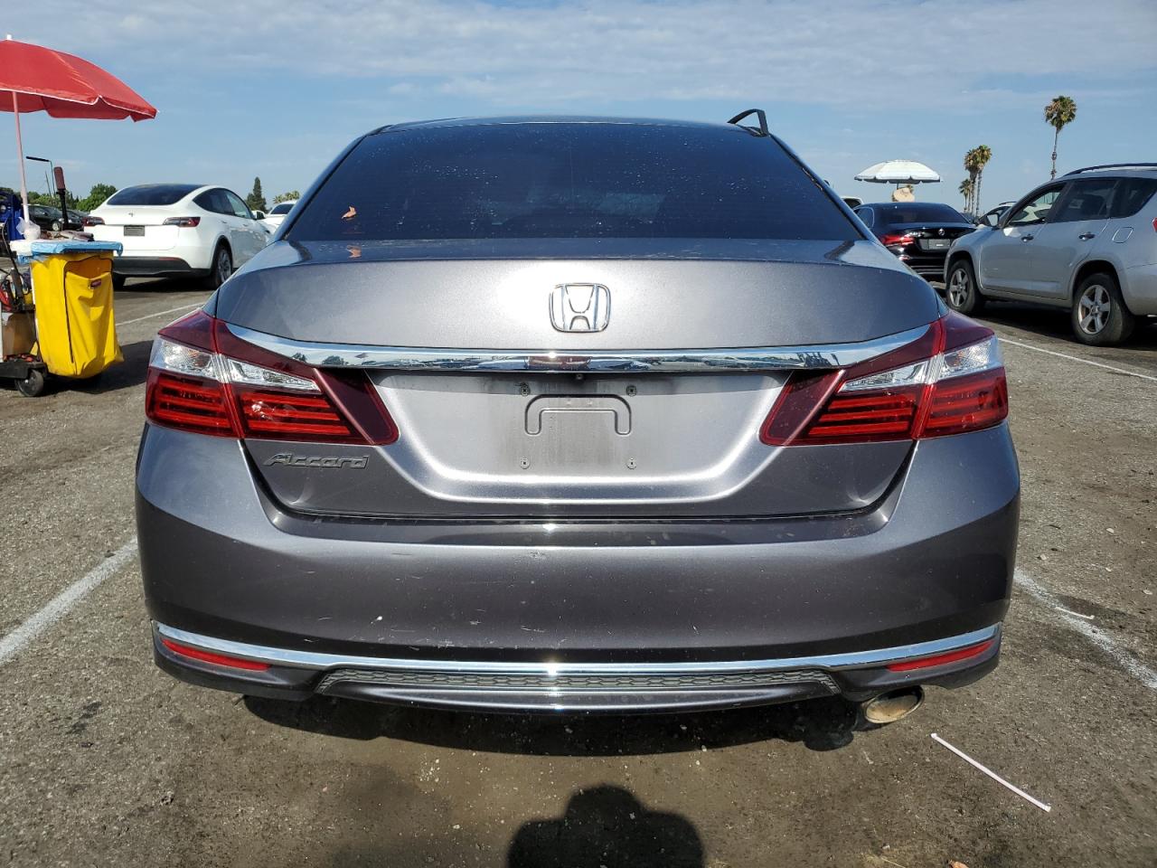 VIN 1HGCR2F37HA191178 2017 HONDA ACCORD no.6