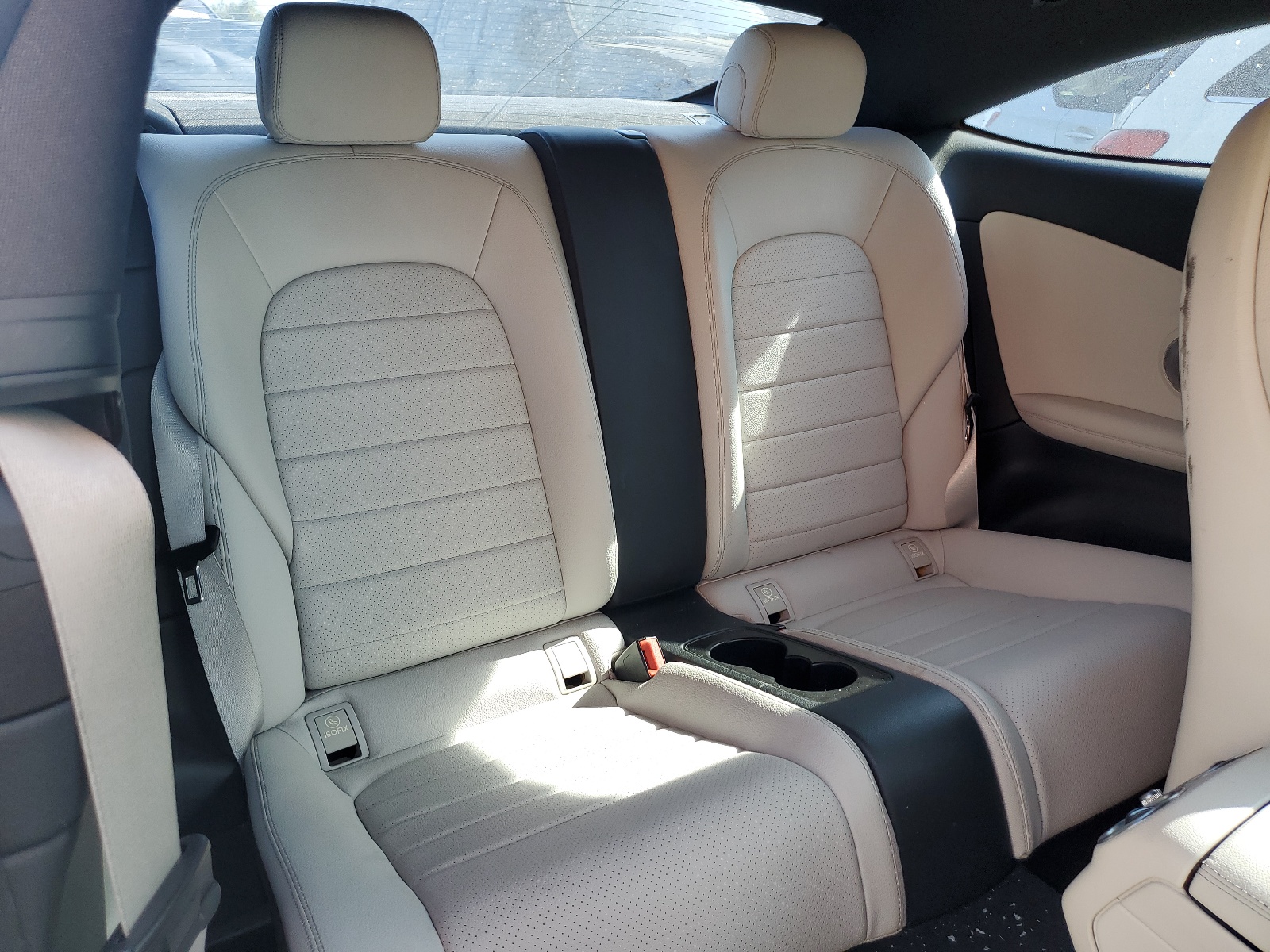 WDDWJ4JB9HF584136 2017 Mercedes-Benz C 300