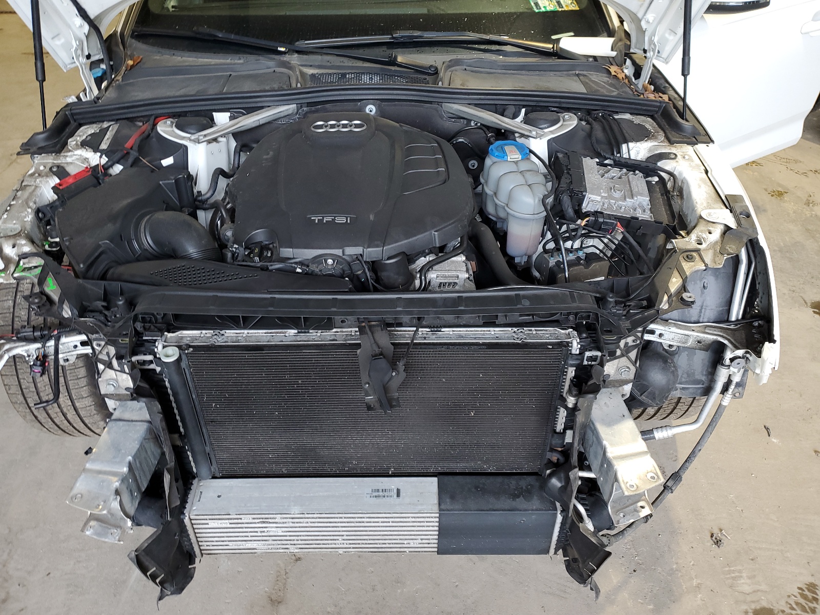 WAUDNAF40HN056227 2017 Audi A4 Premium