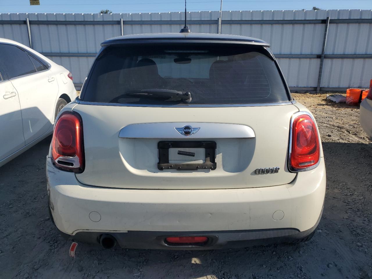 2014 Mini Cooper VIN: WMWXM5C5XET933558 Lot: 64431744