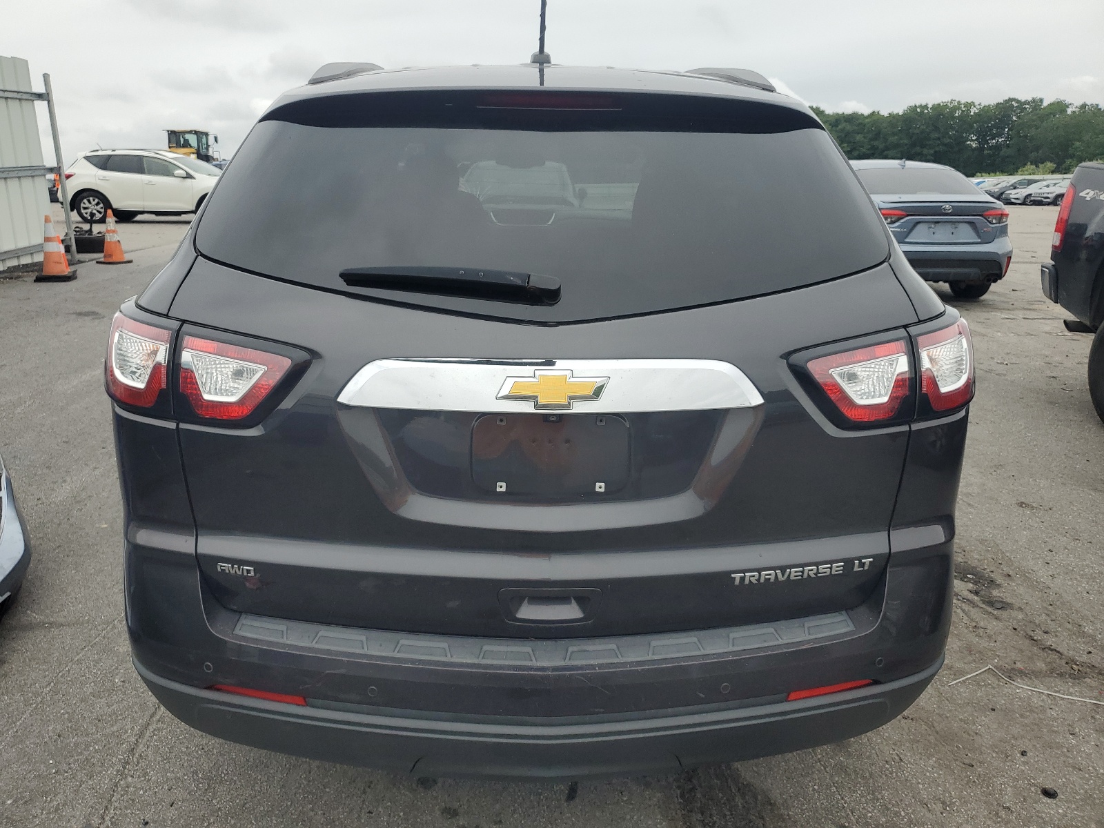 1GNKVHKD6FJ261376 2015 Chevrolet Traverse Lt