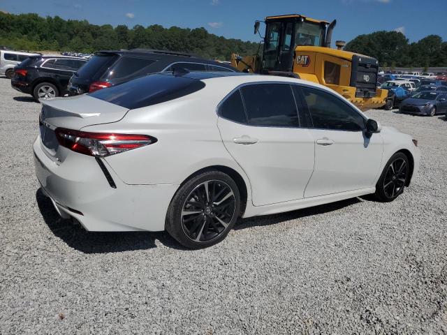  TOYOTA CAMRY 2019 Белый