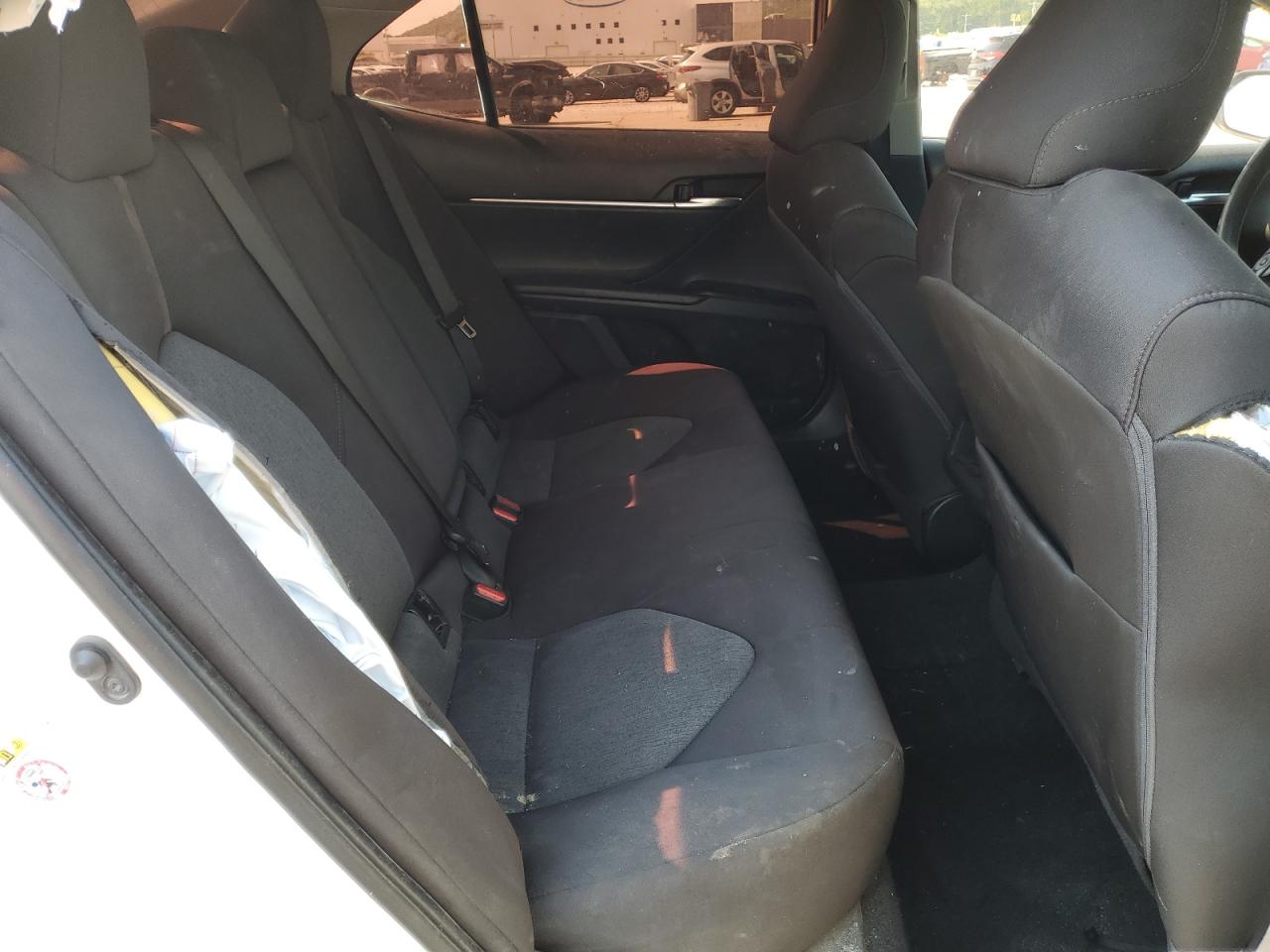 2018 Toyota Camry - Image 10