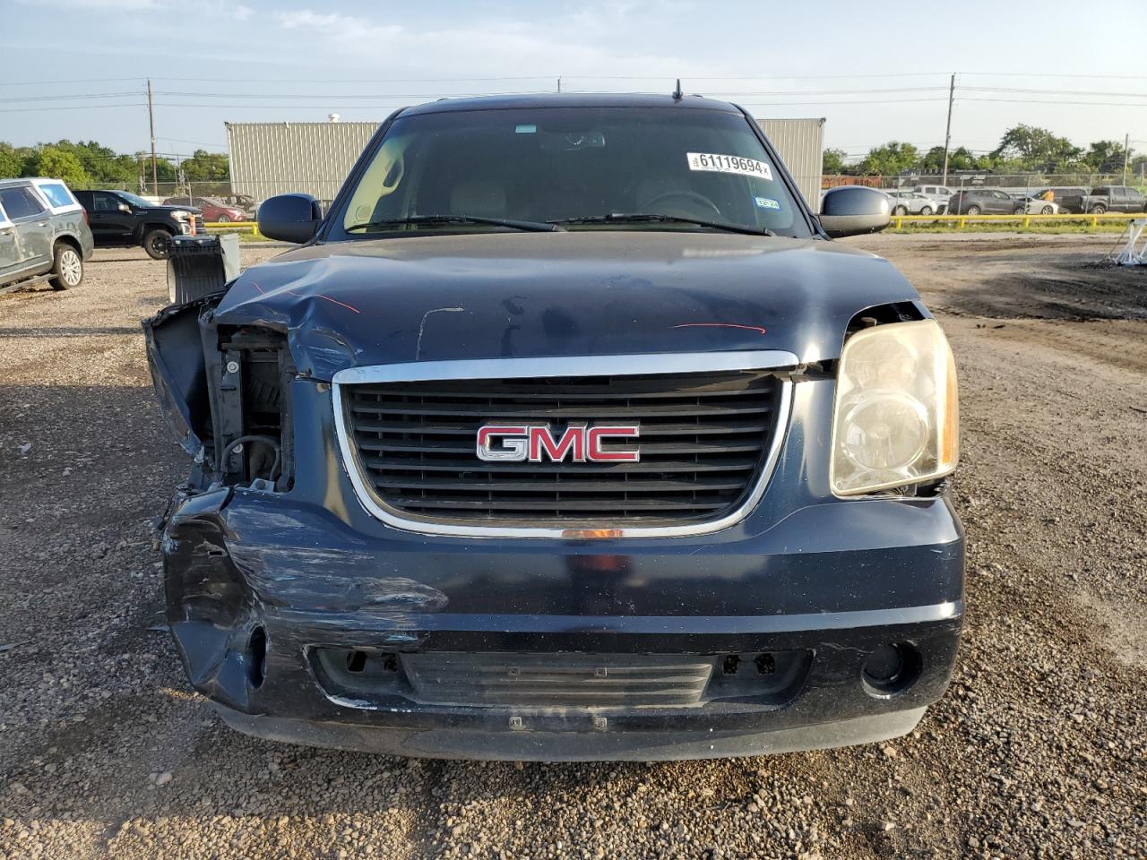 2007 GMC Yukon VIN: 1GKFC13J27J183437 Lot: 61119694