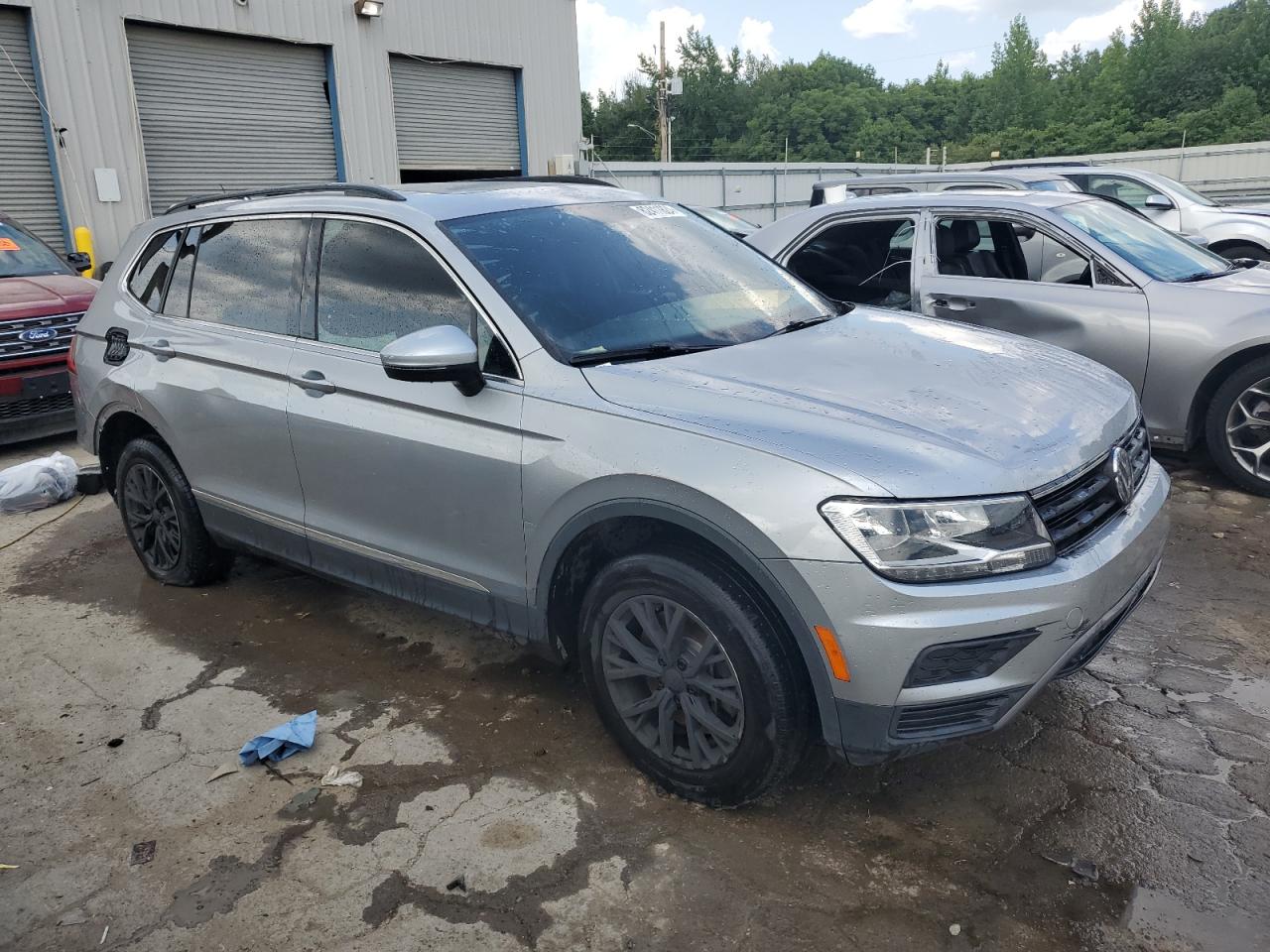 3VV2B7AX9MM126756 Volkswagen Tiguan SE 4