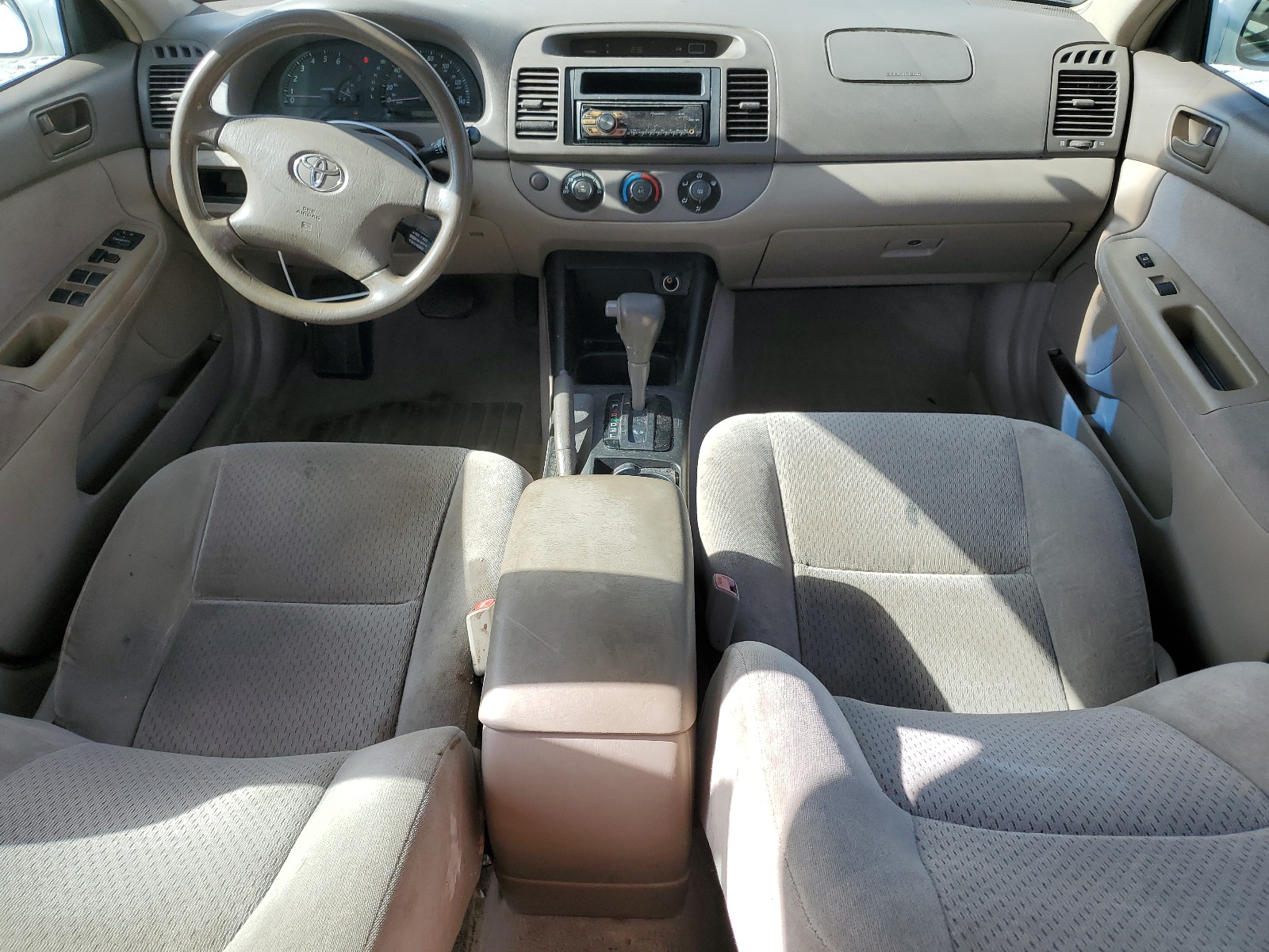 4T1BE32K84U311664 2004 Toyota Camry Le