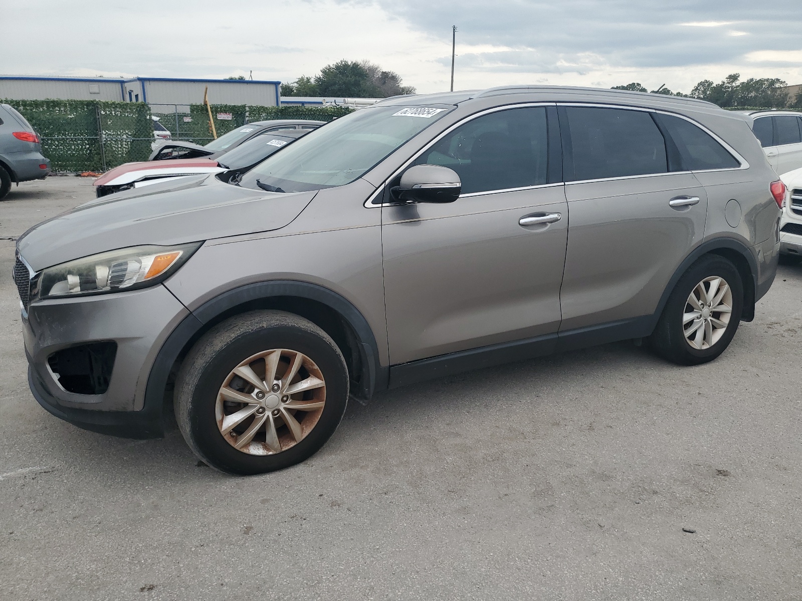 2017 Kia Sorento Lx vin: 5XYPG4A58HG289825