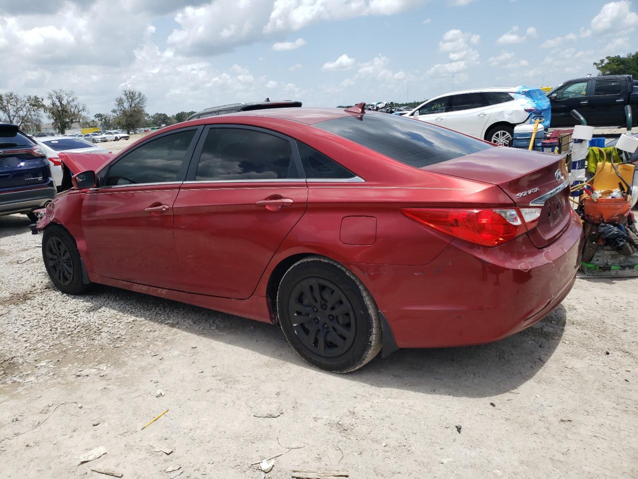 2011 Hyundai Sonata - Image 2